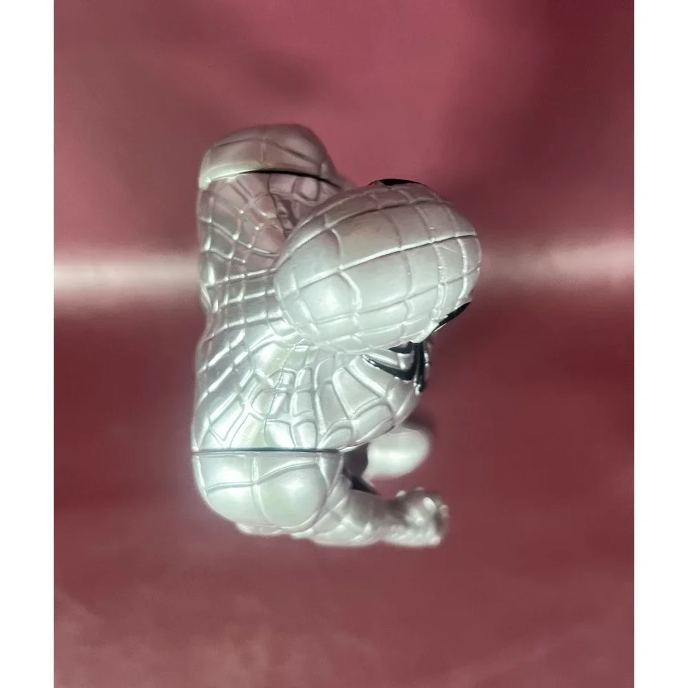 Marvel Hasbro Armored Silver Suit Spiderman‎  11